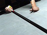 (15) ボンドでの接着作業 (15) ボンドでの接着作業