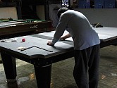 (23) 水平調整が終わったら次は継ぎ目を埋めます (23) 水平調整が終わったら次は継ぎ目を埋めます